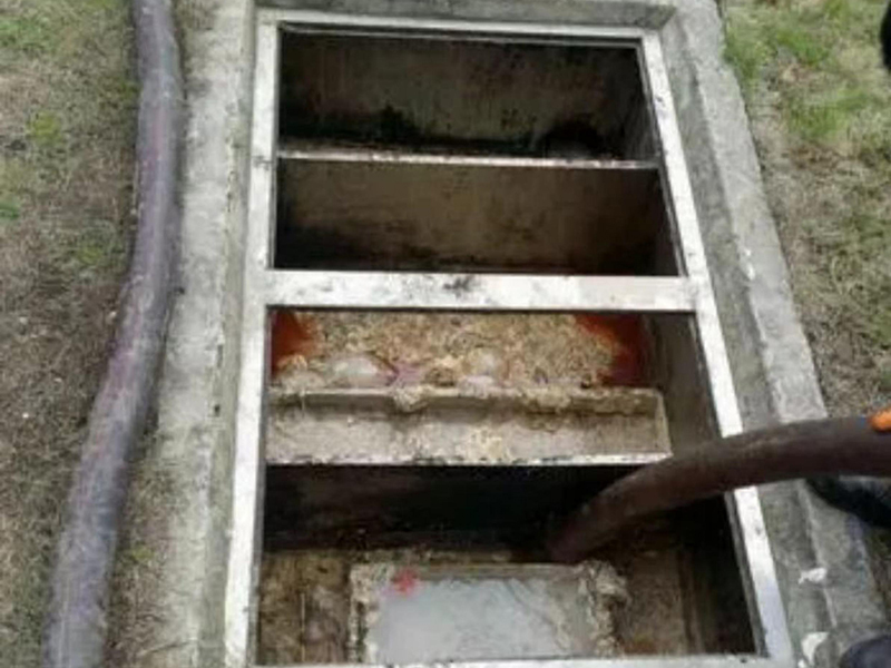 南溪隔油池清理