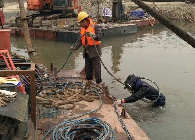 南溪潜水封堵打捞
